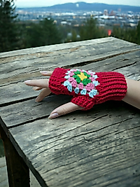 BOHEM MOTİFLİ ELDİVEN KIRMIZI