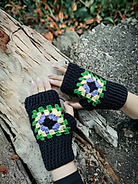 BOHEM MOTİFLİ SİYAH KIRMIZI